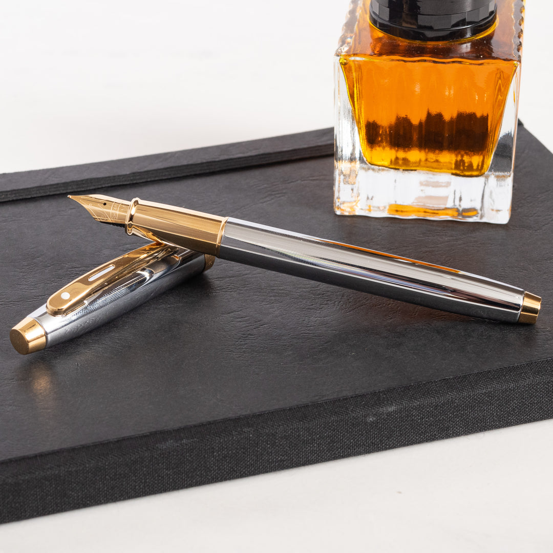 D91 SHEAFFER シルバー 万年筆 ゴールドクリップ Sheaffer 100 Fountain Pen - Chrome with Gold Trim – Truphae