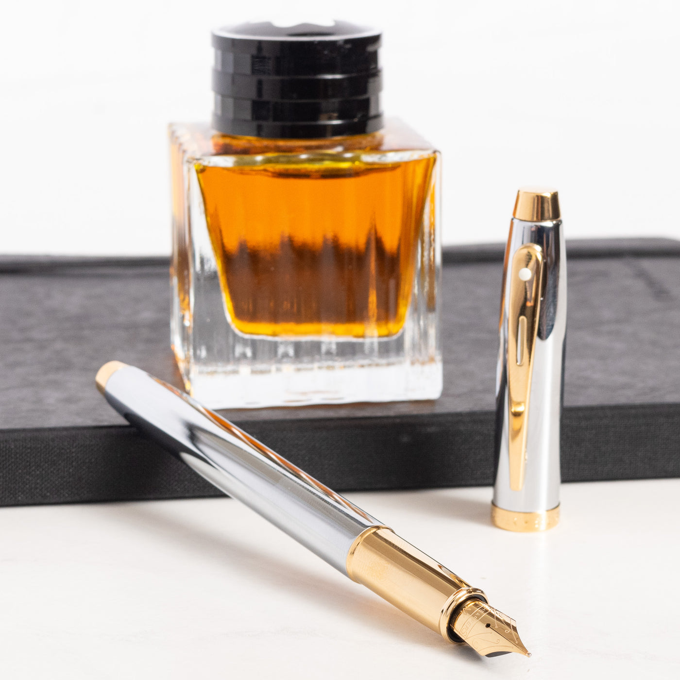 Sheaffer 100 Fountain Pen - Chrome with Gold Trim uncapped