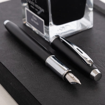 Sheaffer 100 Fountain Pen - Matte Black silver trim