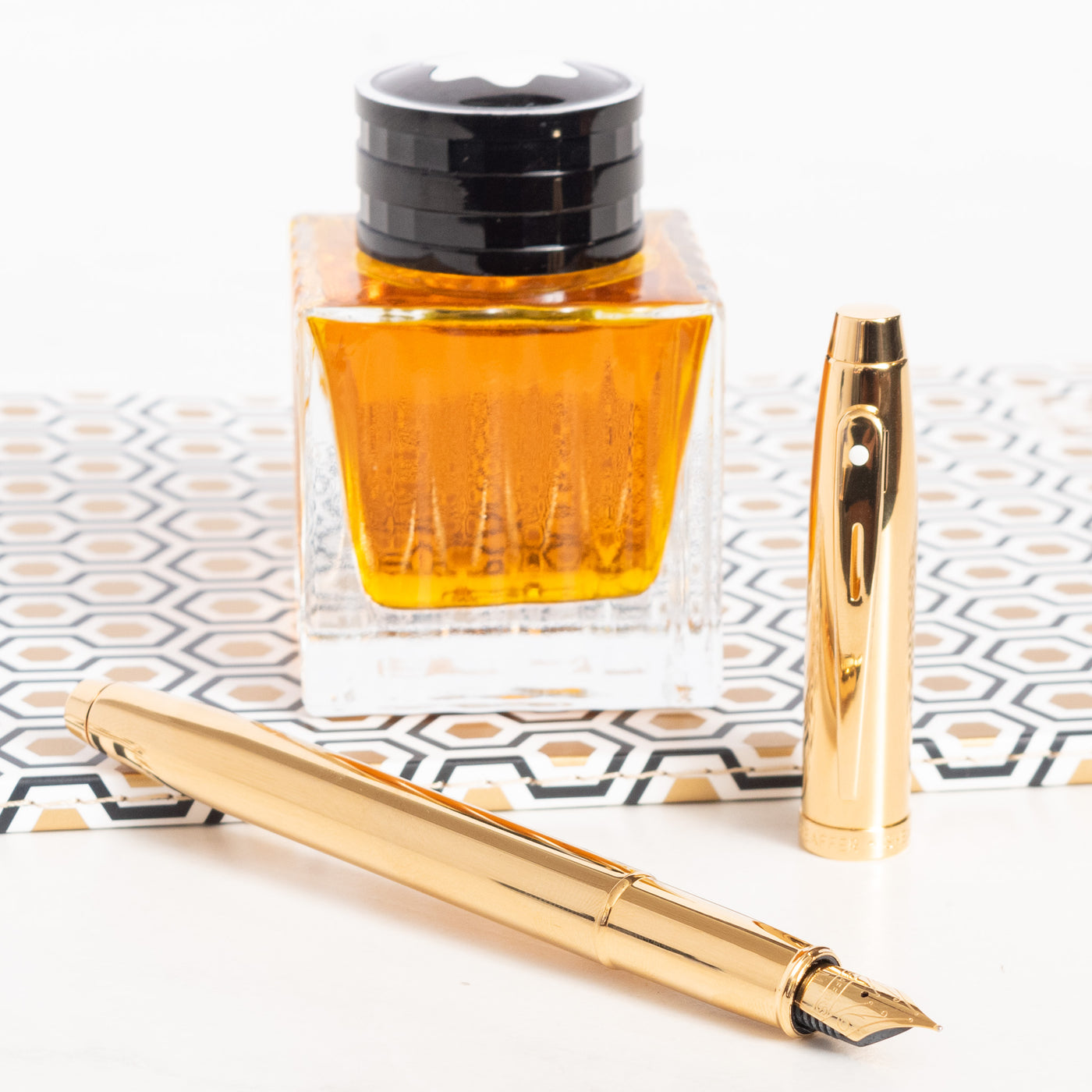 Sheaffer 100 Fountain Pen - PVD Gold with Gold Trim uncapped