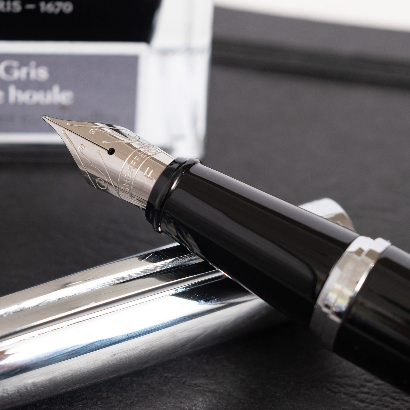Sheaffer 300 Fountain Pen - Black Barrel with Chrome Cap stainless steel nib