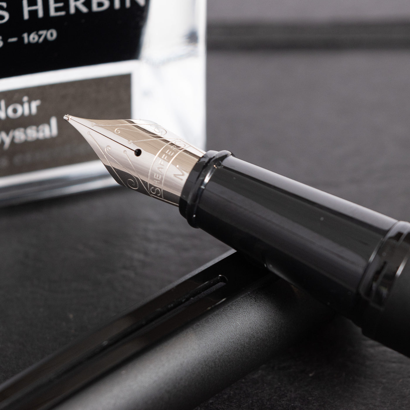  Sheaffer 300 Fountain Pen - Black with Black Trim stainless steel nib