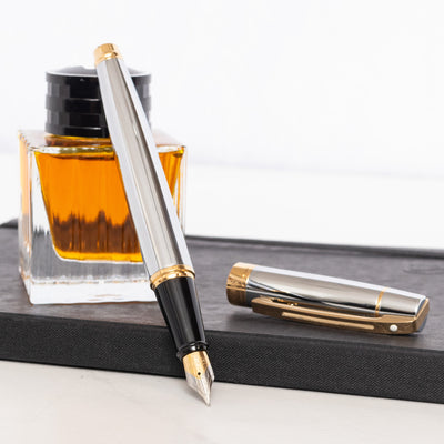 Sheaffer 300 Fountain Pen - Chrome with Gold Trim