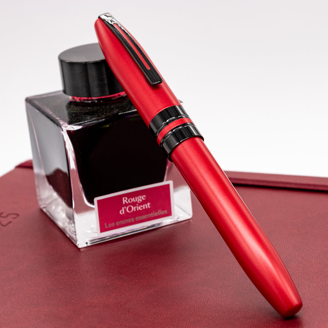 Sheaffer Icon Fountain Pen - Metallic Red – Truphae
