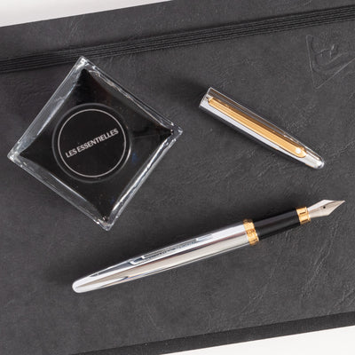 Sheaffer VFM Fountain Pen - Chrome with Gold Trim metal