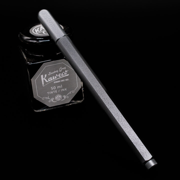 Stilform ARC Gel Pen - Comet Grey Aluminum – Truphae