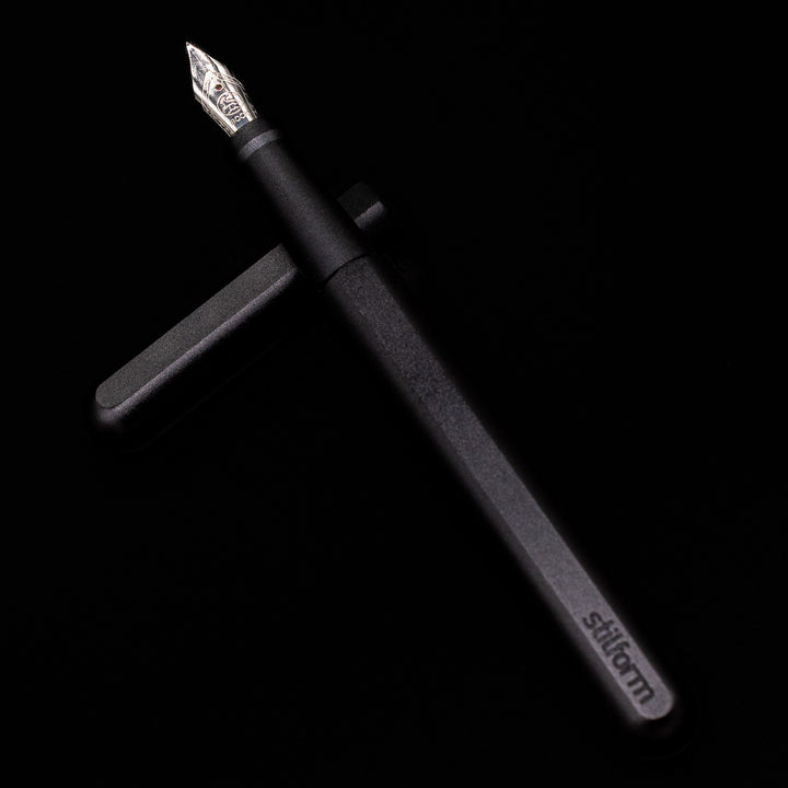 Stilform-INK-Fountain-Pen_Warp