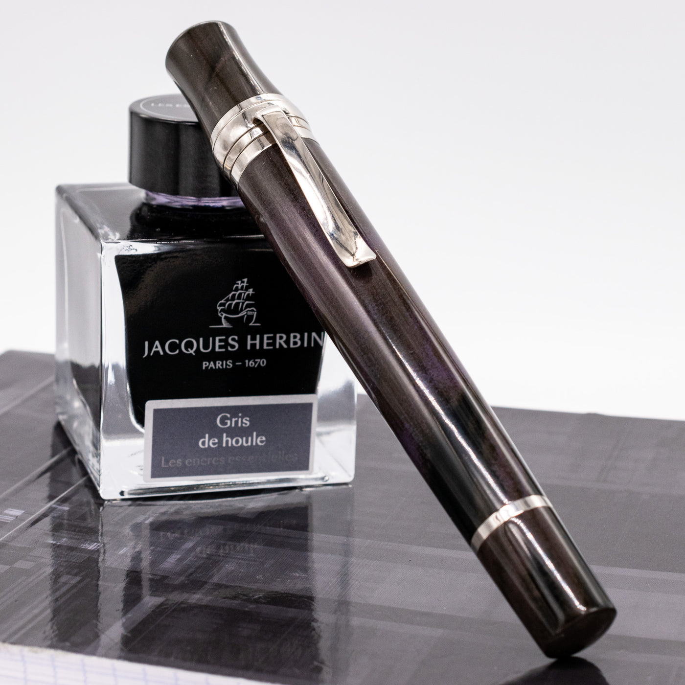 Stipula Leonardo da Vinci Capless Fountain Pen - Purple Heights Capped