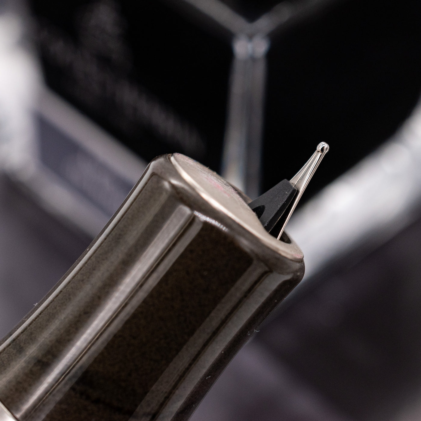 Stipula Leonardo da Vinci Capless Fountain Pen - Purple Heights Retractable Nib