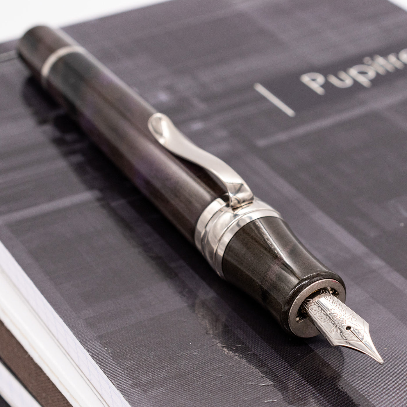 Stipula Leonardo da Vinci Capless Fountain Pen - Purple Heights Uncapped