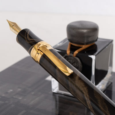 Stipula Leonardo da Vinci Tobacco Roll Ebonite Limited Edition Fountain Pen clip