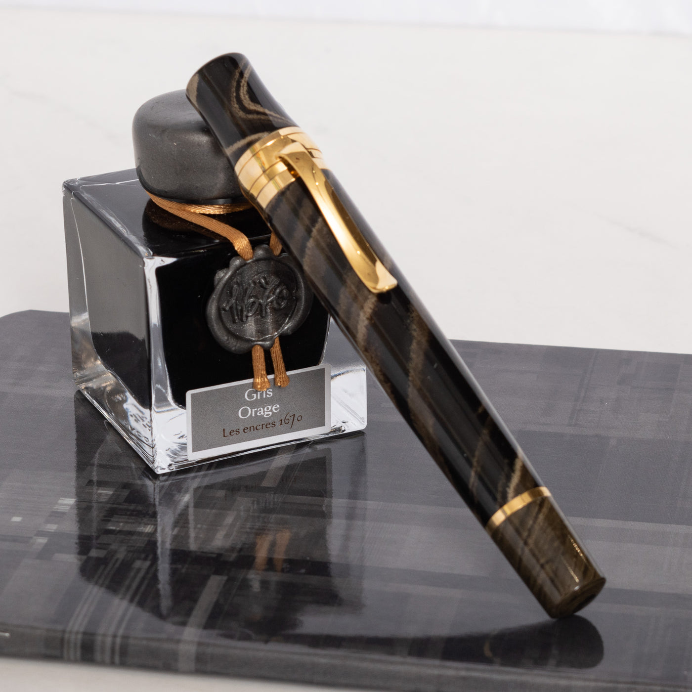 Stipula Leonardo da Vinci Tobacco Roll Ebonite Limited Edition Fountain Pen limited edition