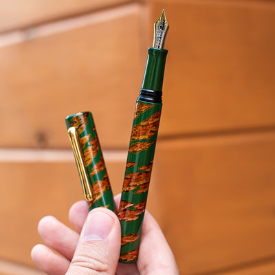 Taccia Yakumo Nuri Fountain Pen