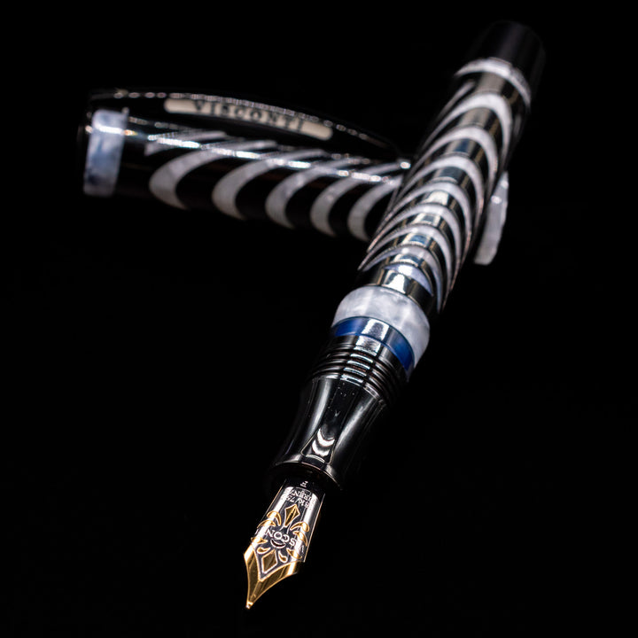 限定万年筆　VISCONTI Ripple Visconti Black Ripple Limited Edition Fountain Pen – Truphae
