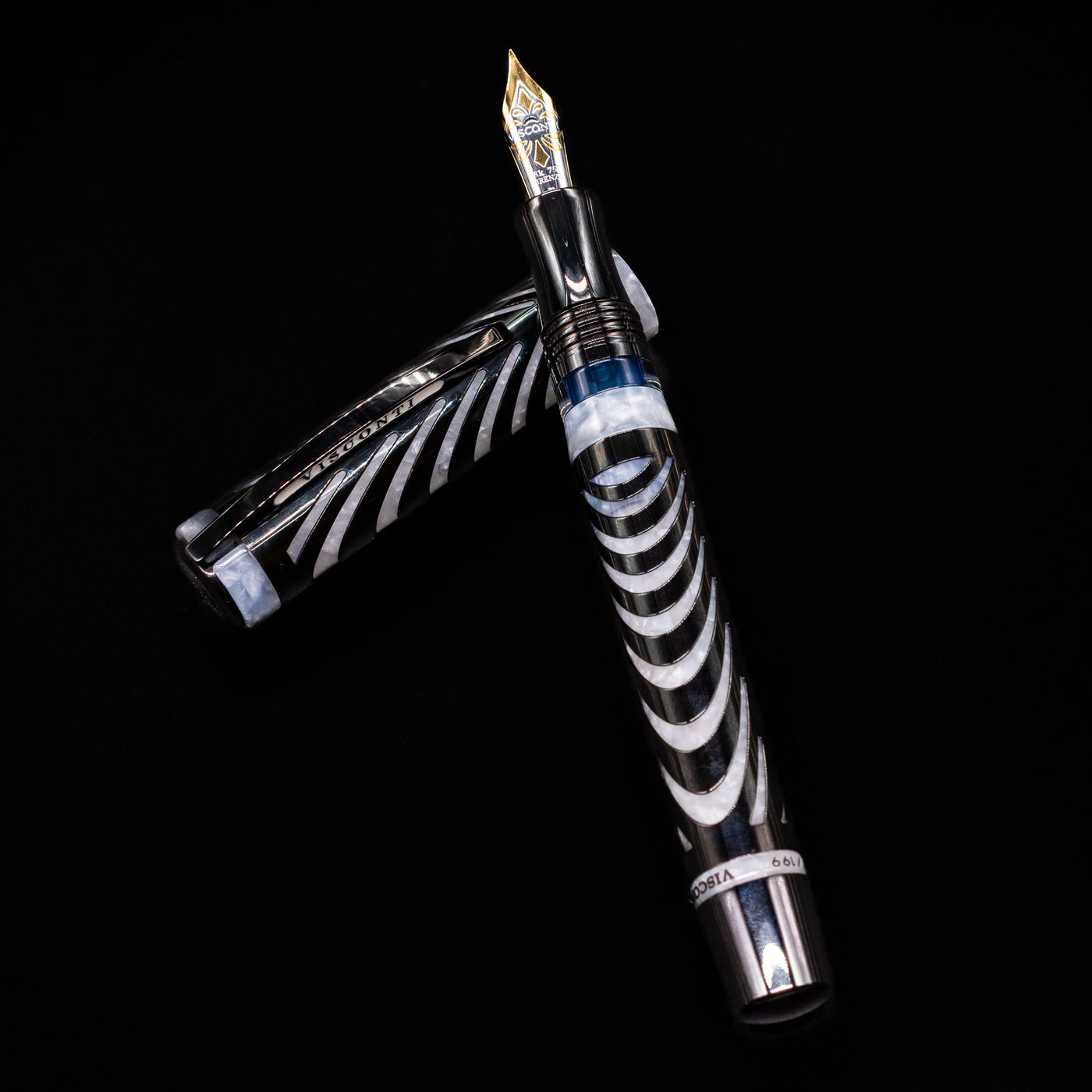 限定万年筆　VISCONTI Ripple Visconti Black Ripple Limited Edition Fountain Pen – Truphae