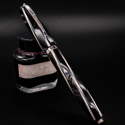 Visconti Divina Black Fountain Pen capped