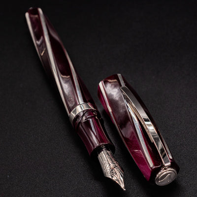 Visconti Divina Elegance Bordeaux Fountain Pen spiral