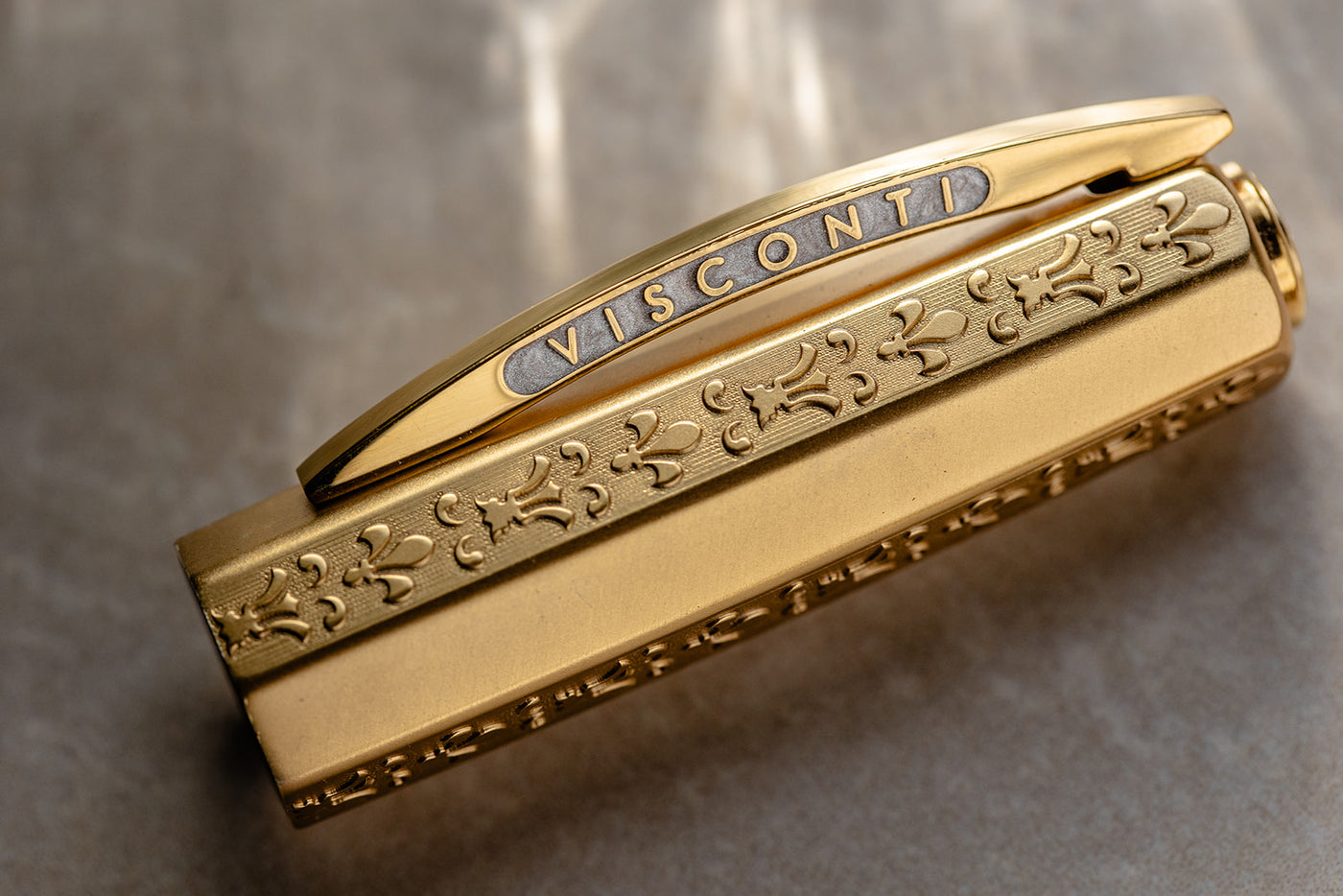 Visconti Il Magnifico Calacatta Gold Fountain Pen Cap