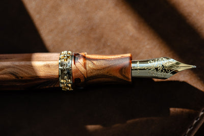 Visconti Medici Briarwood Gold Fountain Pen nib