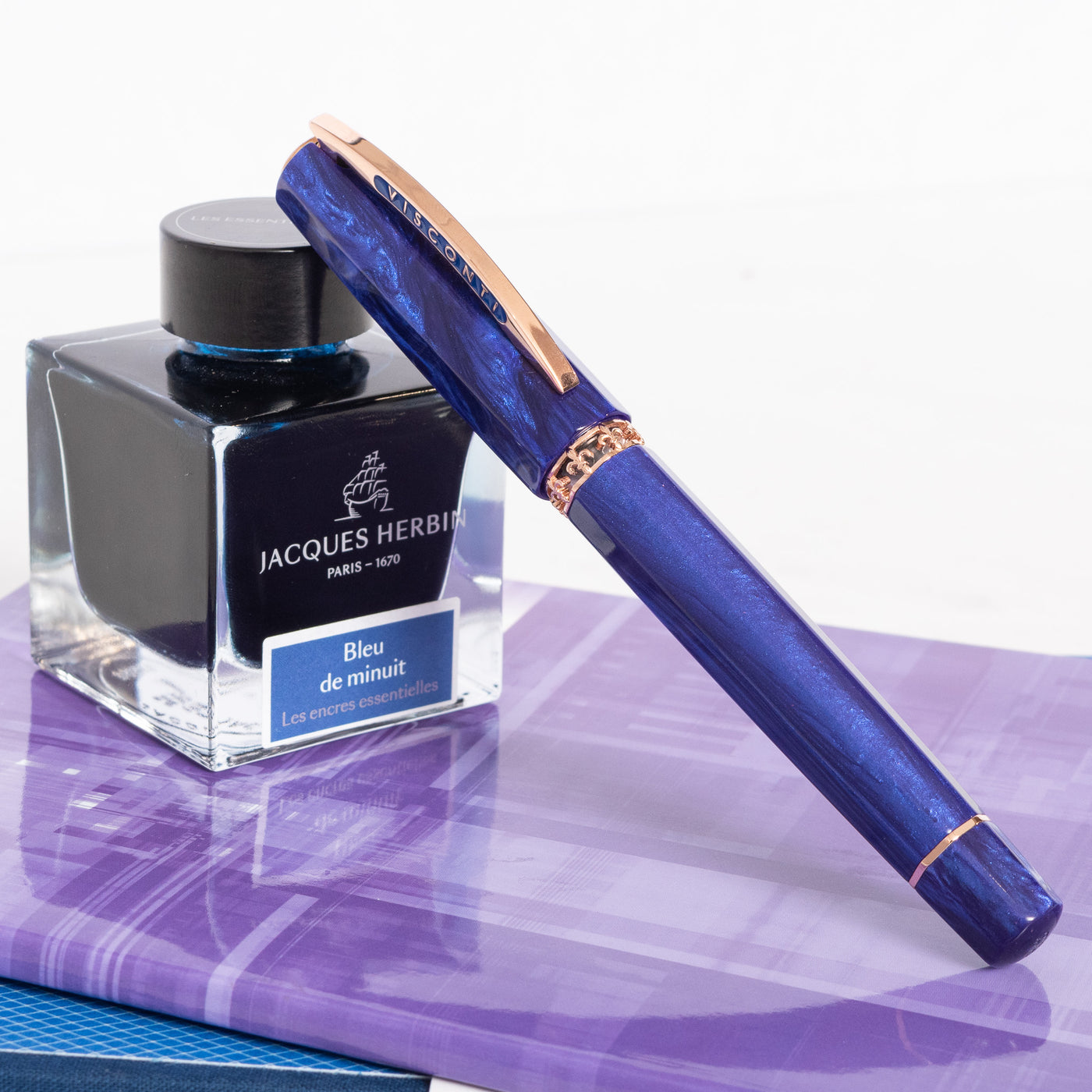 Visconti Medici Viola Limited Edition Fountain Pen capped