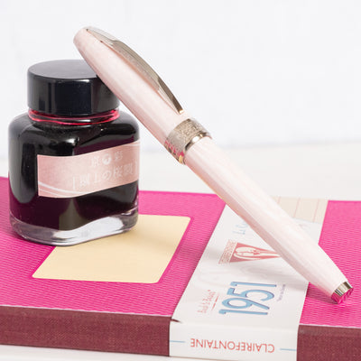 Visconti Michelangelo Venus Rose Fountain Pen Capped