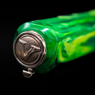  Zoomed-in view of the top of the cap with the finial on the Visconti Opera Carousel Fountain Pen - Green Mint.