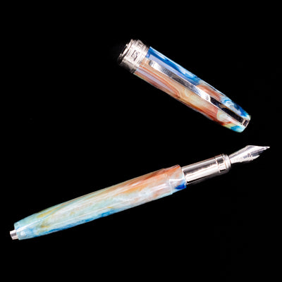 An overhead view of the Visconti Van Gogh Fountain Pen - Self Portrait uncapped. 