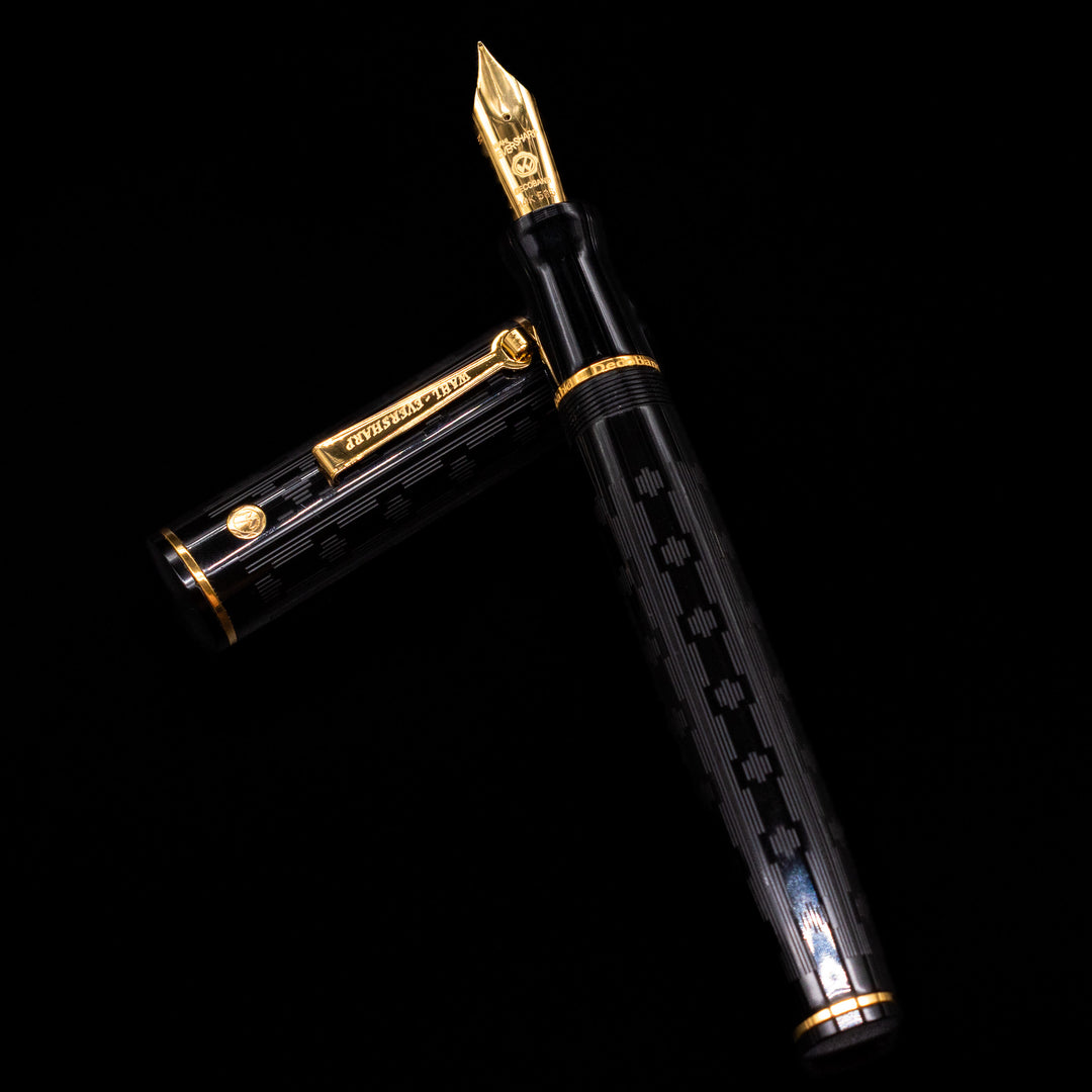 Wahl-Eversharp 万年筆 黒 Wahl Eversharp Decoband Ebonite Chased Fountain Pen - Gatsby Black