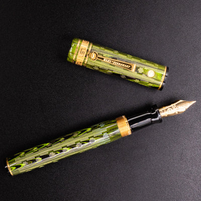 Wahl Eversharp Decoband Ebonite Green Ripple Chased Fountain Pen piston filled