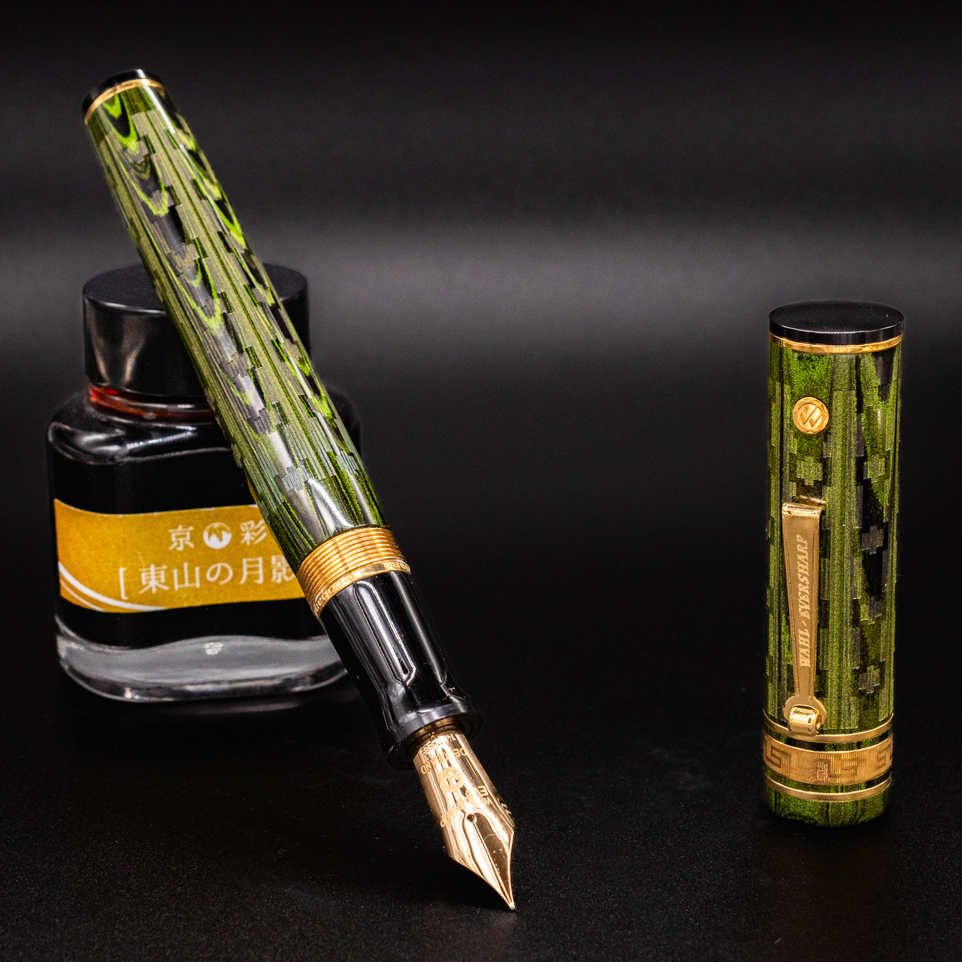 Wahl Eversharp Decoband Ebonite Green Ripple Chased Fountain Pen