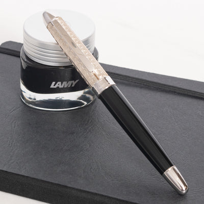 Waldmann Precieux Black & Silver Fountain Pen capped