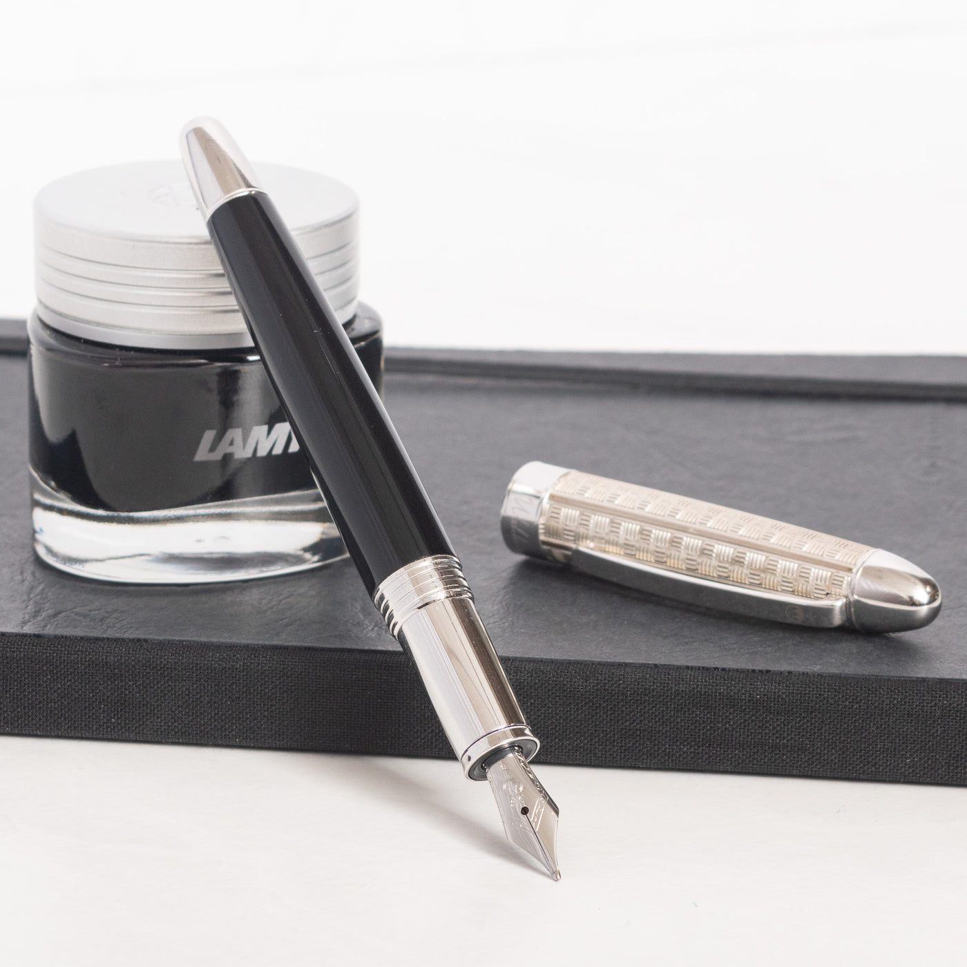 Waldmann Precieux Black & Silver Fountain Pen