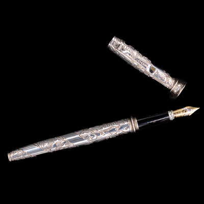 An overhead view of the Yard O Led Imperial Dragon Fountain Pen - Preowned uncapped.