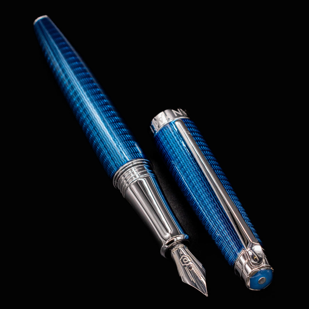 Caran D'Ache Minenhalter Léman Grand Bleu – Versilbert & Rhodiniert, Marineblau, 0.7 Mm, Schweizer Qualität
