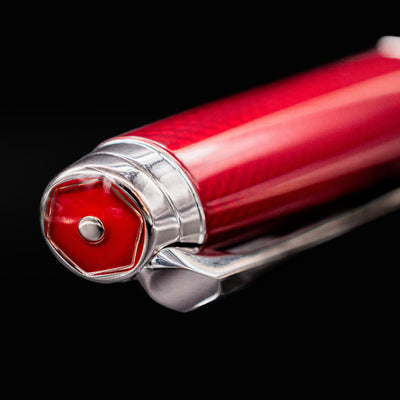Closeup of cap finial on the Léman V2 Rouge Carmin