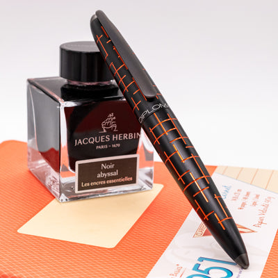 Diplomat Elox Matrix Black & Orange Fountain Pen capped