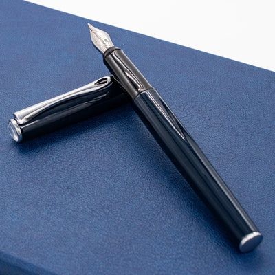 Diplomat Esteem Fountain Pen - Dark Blue navy