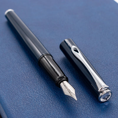 Diplomat Esteem Fountain Pen - Dark Blue silver trim