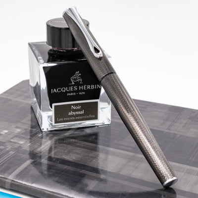 Diplomat Esteem Rollerball Pen - Black Barley capped