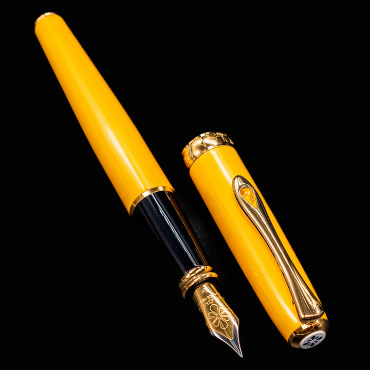 Diplomat Excellence A2 Fountain Pen - Yellow & Gold – Truphae