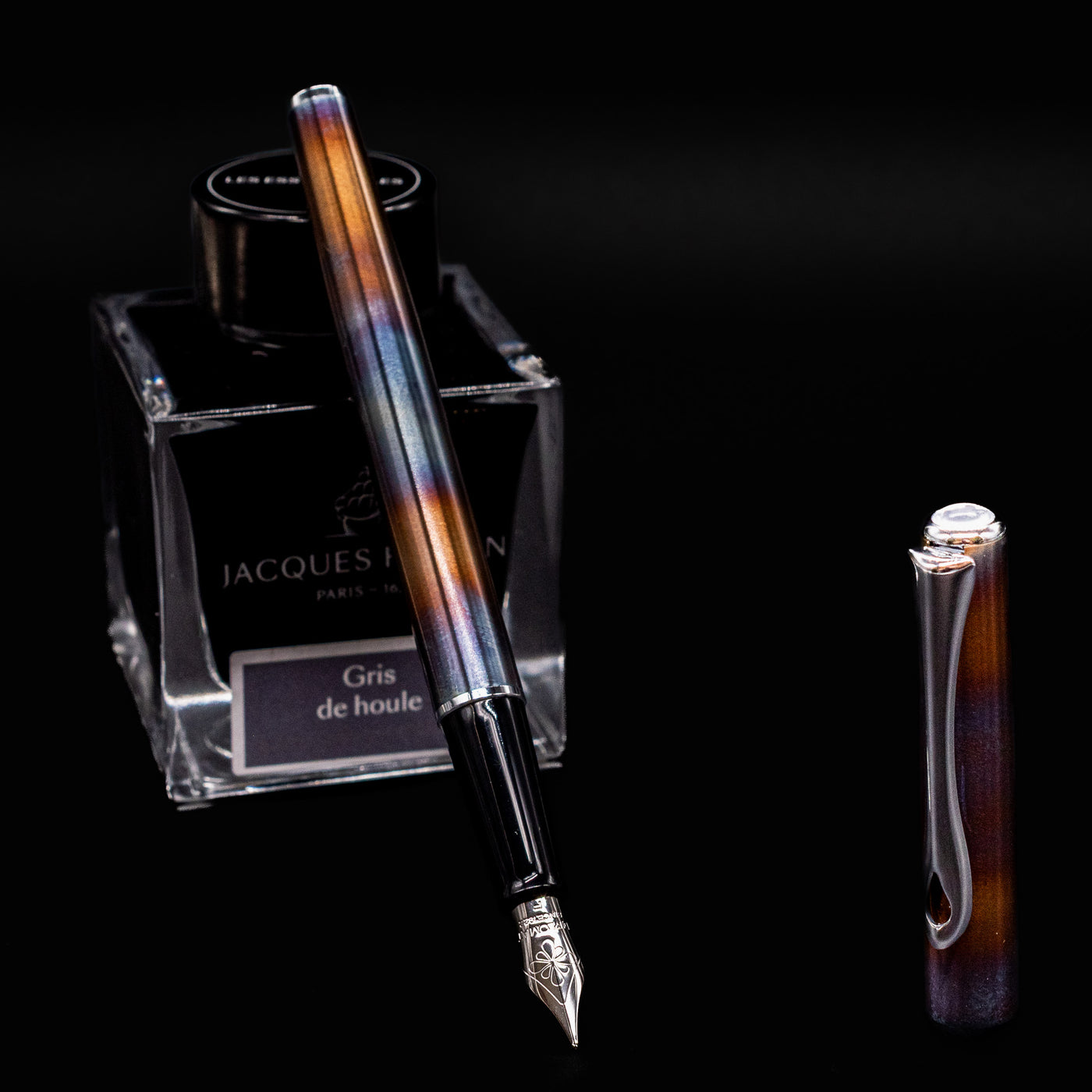 Full angled view of the Diplomat Traveller Flame fountain pen with unique, hand-torched finish
