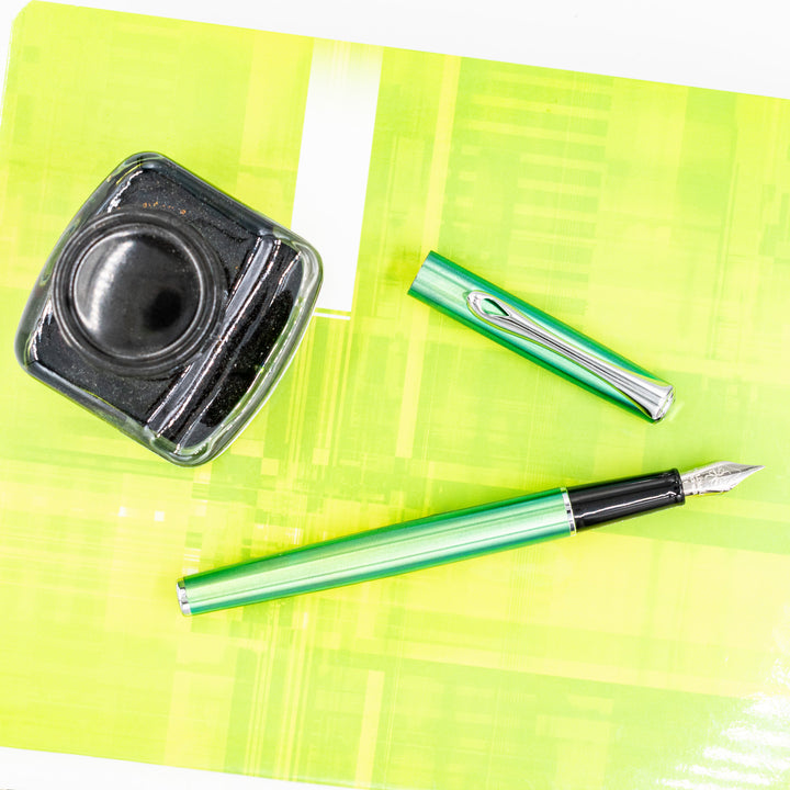 Diplomat Traveller Funky Fountain Pen - Green | Truphae