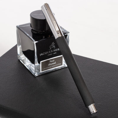Faber-Castell Ambition Black Fountain Pen capped