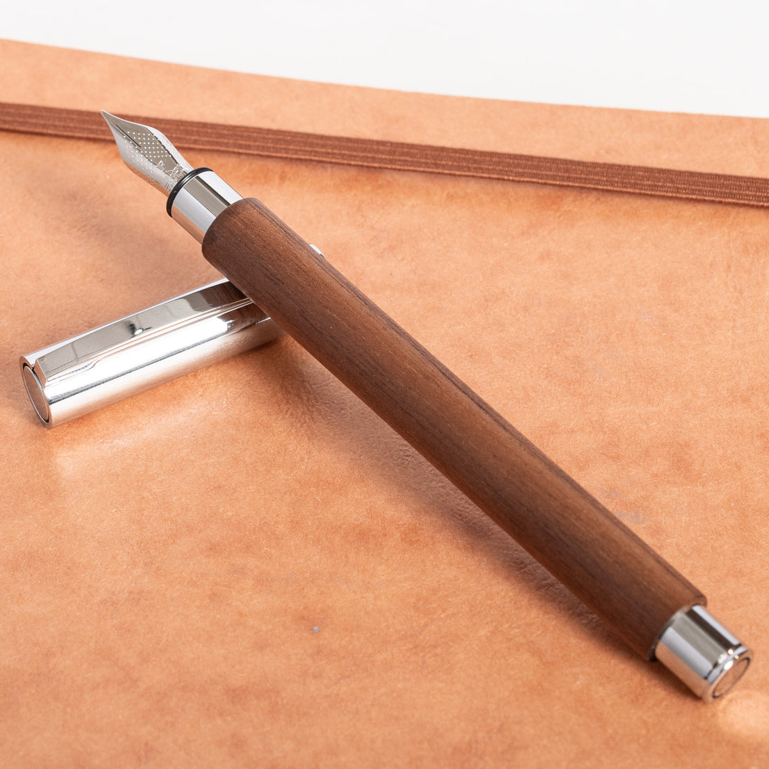 Faber-Castell Ambition Cocos Wood / Chrome Plated Vulpennen | Pen Shop Faber-Castell Ambition Cocos Wood / Chrome Plated Vulpennen | Pen Shop