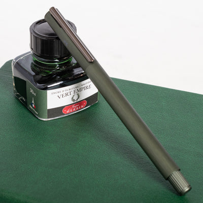 Faber-Castell NEO Slim Olive Green Fountain Pen capped