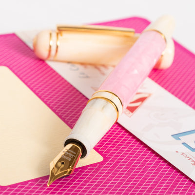 Laban 325 Fountain Pen - Sakura gold plated