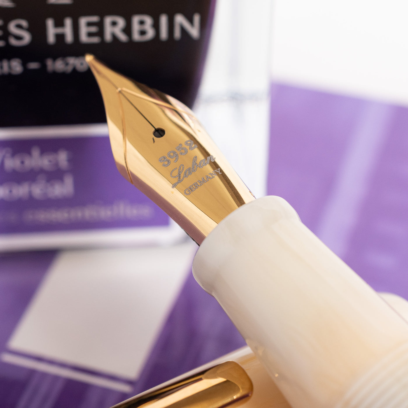 Laban 325 Fountain Pen - Wisteria nib