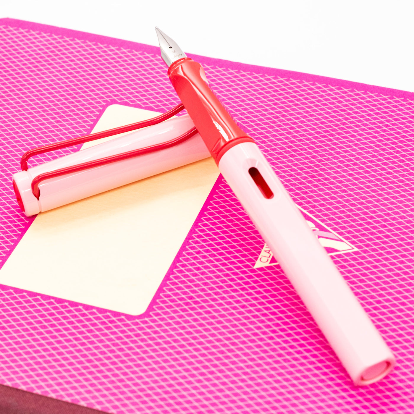 LAMY Safari Fountain Pen - Cherry Blossom Special Edition pink and red