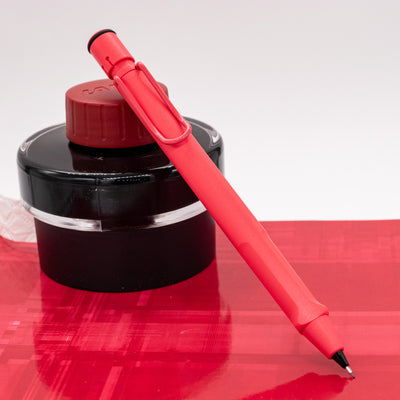 Side profile view of the Safari Sunset Coral mechanical pencil