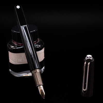 Black Montblanc Fountain Pen with Magnetic Cap